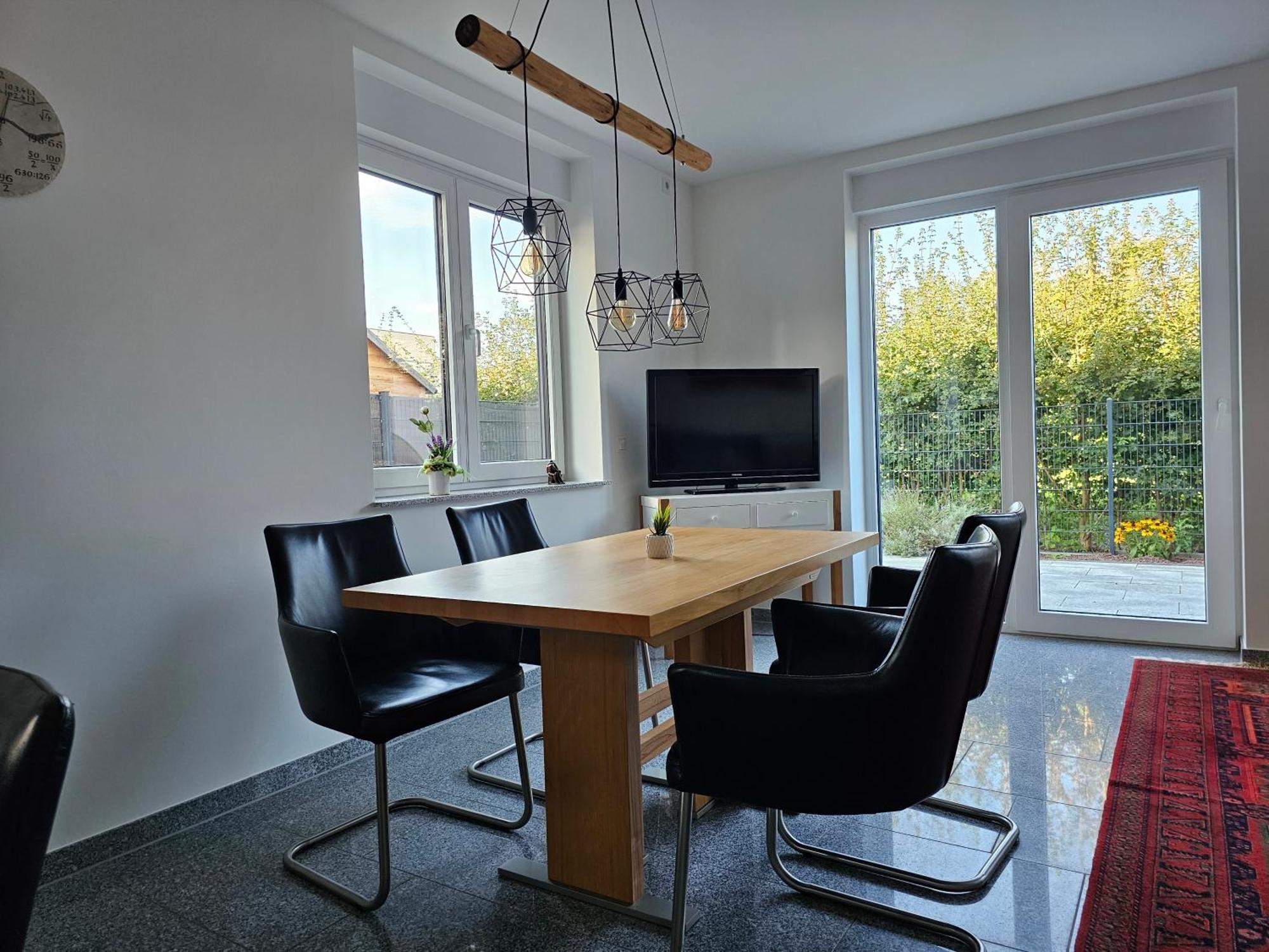 Moderne Doppelhaushaelfte In Oppenheim别墅 外观 照片